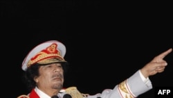 Во всех политических расчетах места для Каддафи остается все меньше