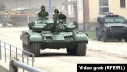 «Зокрема, це постачання додаткових танків, гаубиць, стрілецької зброї», заявив заступник міністра оборони