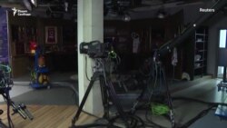 Десятки СМИ поддержали "Дождь" Десятки СМИ поддержали "Дождь"