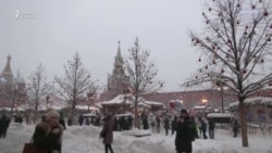 Опускается железный занавес Опускается железный занавес