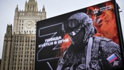 Лицом к событию. Заманить и запугать. Как рекламируют войну Лицом к событию. Заманить и запугать. Как рекламируют войну