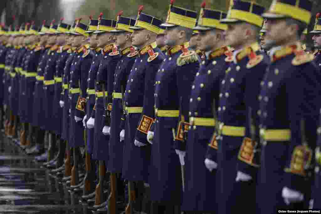 La parada militară de Ziua Națională a României,  a participat și regimentul Mihai Viteazul.