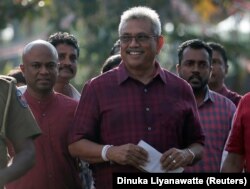 Президент Шрі-Ланки Готабая Раджапакса після голосування на президентських виборах, які він виграв, у листопаді 2019 року