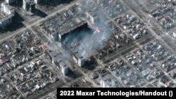 Війна в Україні на супутникових знімках: руйнування у Маріуполі і затоплені землі під Києвом