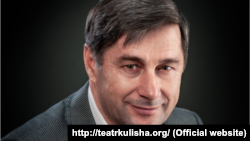 Директор Херсонського обласного музично-драматичного театру Олександр Книга