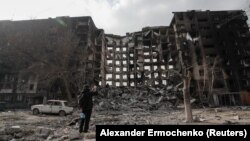 Наслідки одного з обстрілів у Маріуполі, 25 березня 2022 року