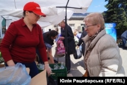 Маріупольчанка Зінаїда отримує допомогу