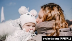 Истории украинских беженцев на украинско-польской границе: (фотогалерея)