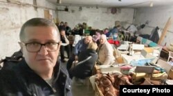 Укрытие, в котором жители Авдеевки прячутся от обстрелов