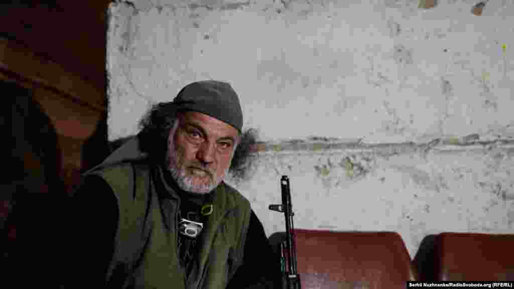 Крім того, російські військові не припиняють спроб покращити тактичне положення своїх підрозділів в районі Ізюма. Там вони здійснюють артилерійські обстріли ближніх населених пунктів – успіхів не мають, зазначають в Генштабі ЗСУ. Через значні втрати противник вивів на відновлення підрозділи зі складу 4-ї танкової дивізії 1-ї танкової армії та 106-ї повітряно-десантної дивізії ЗС РФ