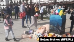 Protest zbog seksualnog nasilja nad djecom održan je i u Tivtu