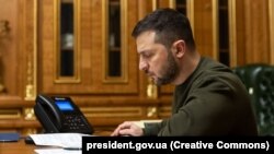 Джорджа Мелоні повідомила, що у розмові з Володимиром Зеленським вона підтвердила максимальну відданість Італії всім діям для досягнення справедливого миру.
