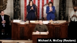 Президент України Володимир Зеленський у середу ввечері під оплески присутніх виступив із промовою у Конгресі США