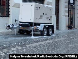 Генератори у центральній частині Львова рятують підприємців і львів'ян