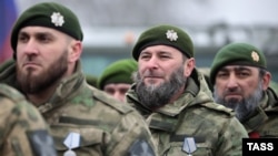 არქივის ფოტო: რამზან კადიროვის ერთგული მებრძოლები ("კადიროველები").