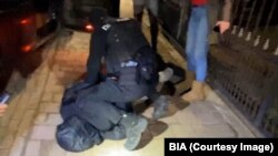 во Бујановац бил уапсен државјанин од албанска националност под сомнение за кривично дело тероризам