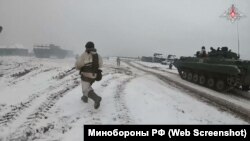 «Навчання, схоже, не є прикриттям для зосередження білоруських та/або російських військ на позиціях для вторгнення в Україну»