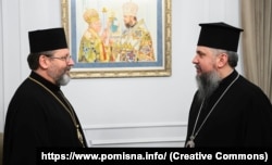 Предстоятель ПЦУ митрополит Київський і всієї України Епіфаній (праворуч) і глава УГКЦ Святослав. Київ, 24 грудня 2022 року