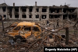 Результати російського бомбардування. Чернігів, 13 квітня 2021 року