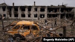 Руйнування через російські обстріли Чернігова, квітень 2022 року