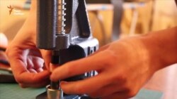 Психотерапевт із Донецька стала дизайнером шкіряних аксесуарів Психотерапевт із Донецька стала дизайнером шкіряних аксесуарів