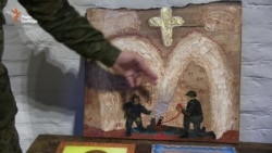 У замку «Радомисль» відкрилася виставка «стріляних ікон» бійців (відео) У замку «Радомисль» відкрилася виставка «стріляних ікон» бійців (відео)