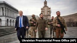 Борис Джонсон и Владимир Зеленский в Киеве, 9 апреля 2022 г.
