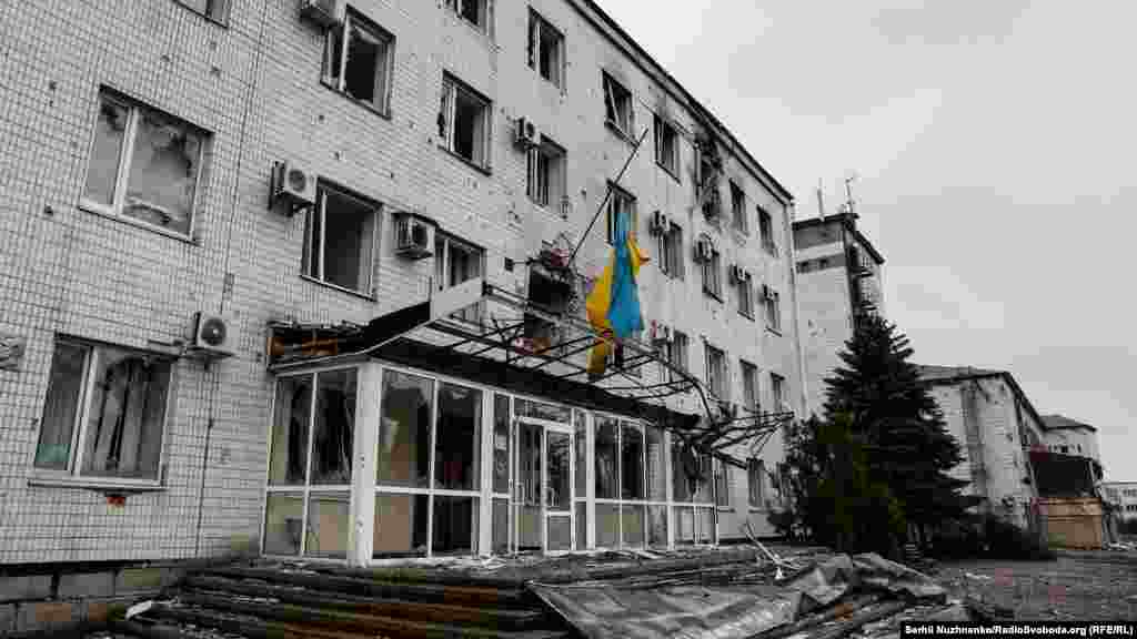 Наслідки обстрілів російськими військами у Мар'їнці, 14 квітня 2022 року