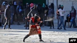 Участники беспорядков на Храмовой горе в Иерусалиме, 15 апреля 2022 года 