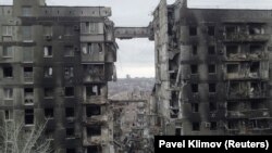 Українське місто Маріуполь чи не найбільше постраждало від масштабного військового вторгнення Росії, яке сама вона називає «спеціальною операцію»