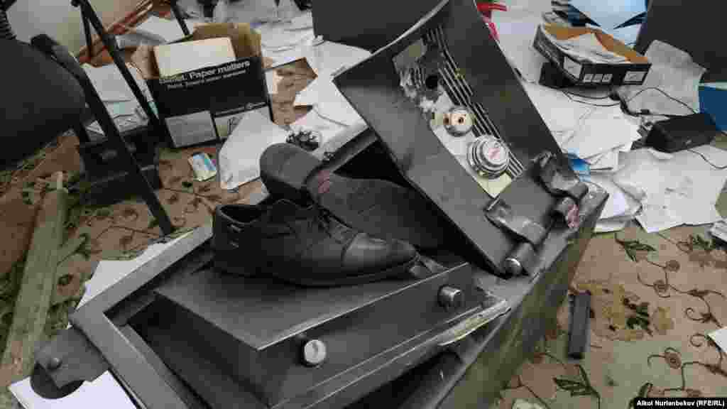 Зламаний сейф у будівлі «Білого дому»