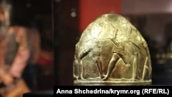 Раніше проросійські пабліки поширили відео про те, як окупанти буцімто знайшли сховане працівниками музею золото та «врятували» його від вивезення за кордон (фото ілюстративне)