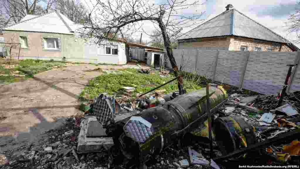 Імовірно залишки «Точки У» на приватному подвір’ї, Лисичанськ,16 квітня 2022 року 