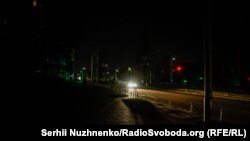 У Києві задля економії електроенергії обмежили вуличне освітлення 17 жовтня 2022 року