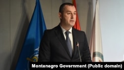 Šćekić: Ne smije zdravstveni sistem da bude oslonjen na neke imaginarne prihode