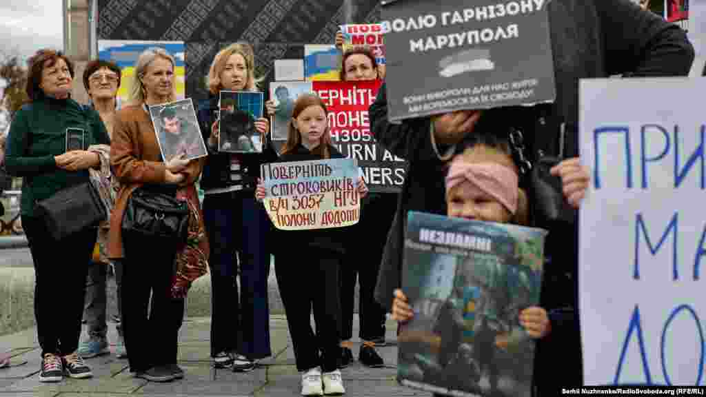 За даними віцепрем’єрки з питань реінтеграції окупованих територій Ірини Верещук, у полоні російських окупантів перебувають близько 2,5 тисячі українських військовослужбовців та цивільних