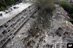 Pasojat e një sulmi raketor të kryer nga Irani në Tel Aviv. 22 qershor 2025.