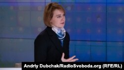 За словами Олени Зеркаль, в умовах зростання цін багато підприємств припиняють роботу, що, своєю чергою, впливає на хімічну промисловість