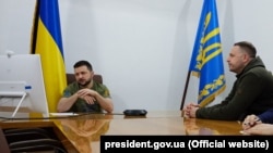 «Єрмак – потужний менеджер. Один із дуже потужних менеджерів в моїй команді. Я його поважаю за результат. Він робить те, що говорю йому я», – сказав Володимир Зеленський