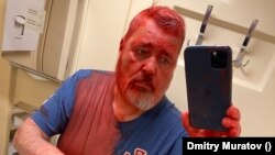 Главный редактор "Новой газеты" Дмитрий Муратов после нападения на него