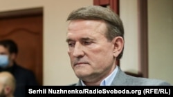 У ніч на 21 вересня стало відомо, що Україна повернула з російського полону 215 захисників. Київ, зокрема, віддав Москві кума Володимира Путіна Віктора Медведчука