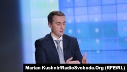 Число нових випадків захворювання на COVID-19 зменшилося на 6%, а кількість госпіталізацій – на 13%, твердить міністр охорони здоровʼя