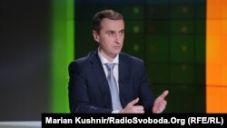 «Більше всього, що буде. Але невідомо, чи бустерне, чи повторно подвійне вакцинування», – сказав міністр
