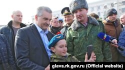 Сергій Аксьонов під час відзначення у Криму дня захисника вітчизни, 23 лютого 2017