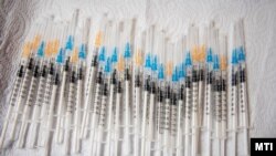 За добу 25 листопада в Україні вакцинували 273 875 людей