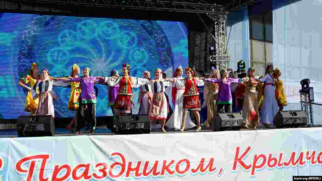 Концерт к российскому «Дню народного единства» в Симферополе