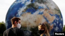 Зокрема, Чехія повідомила про 25 864 нових випадки коронавірусної хвороби, виявлені 23 листопада, що є найвищим добовим показником від початку пандемії