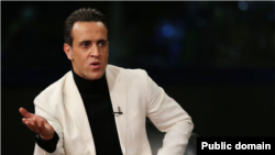 ساعتی پس از انتشار گزارش، علی کریمی در حساب رسمی توئیترش نوشت: «همیشه و در همه حال هدفم مبارزه با فساد بوده و هست و خواهد بود.»