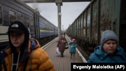 Платформа вокзалу в Херсоні, 1 грудня 2022 року