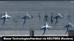 Супутниковий знімок аеродрому в Енгельсі, 4 грудня 2022 року